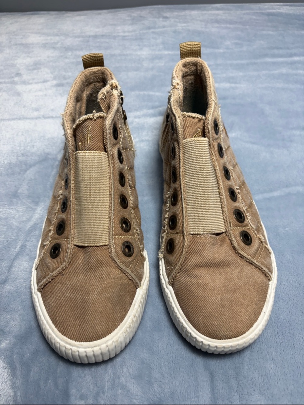 Blowfish Malibu Casual Slip-On Canvas Sneakers in Tan - Picture 5 of 9